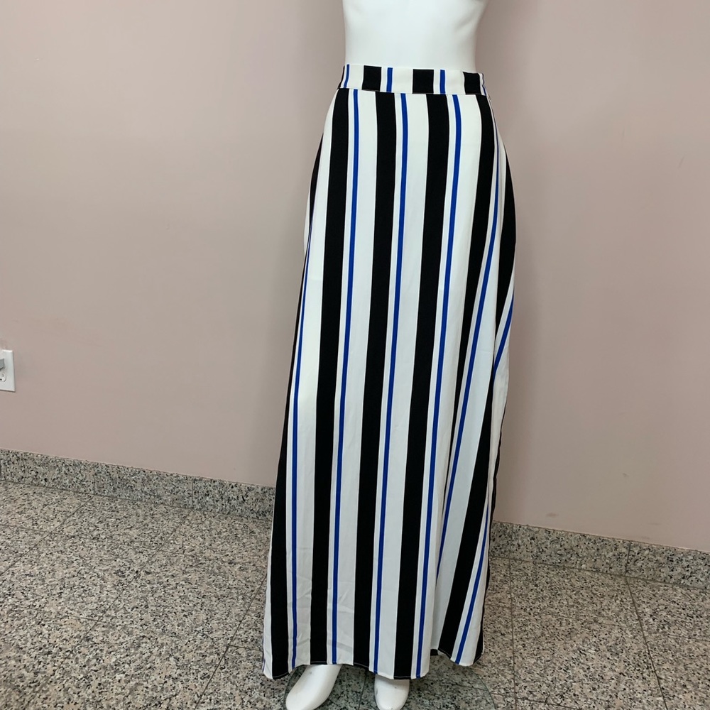 Striped long high waisted maxi skirt